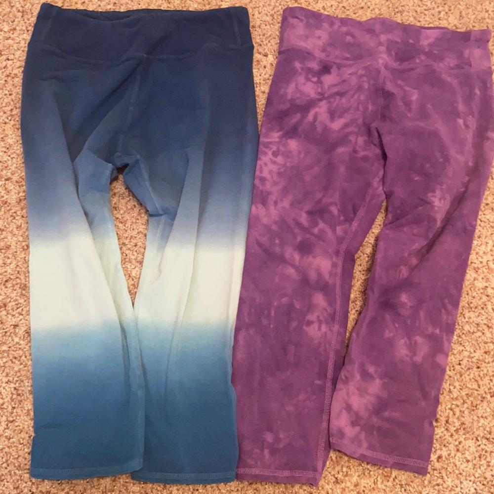 Earth yoga pants two for one price listed as large more like a medium